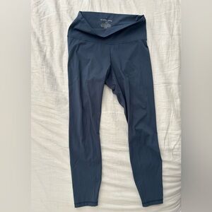 Everlane Perform Ankle Leggings in Deep Blue